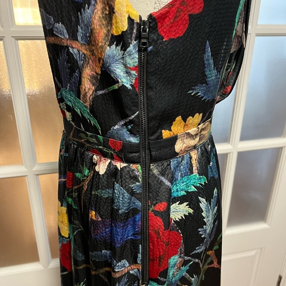 Alice + Olivia Elis Floral-Print Silk Maxi Dress - Picture 12 of 14